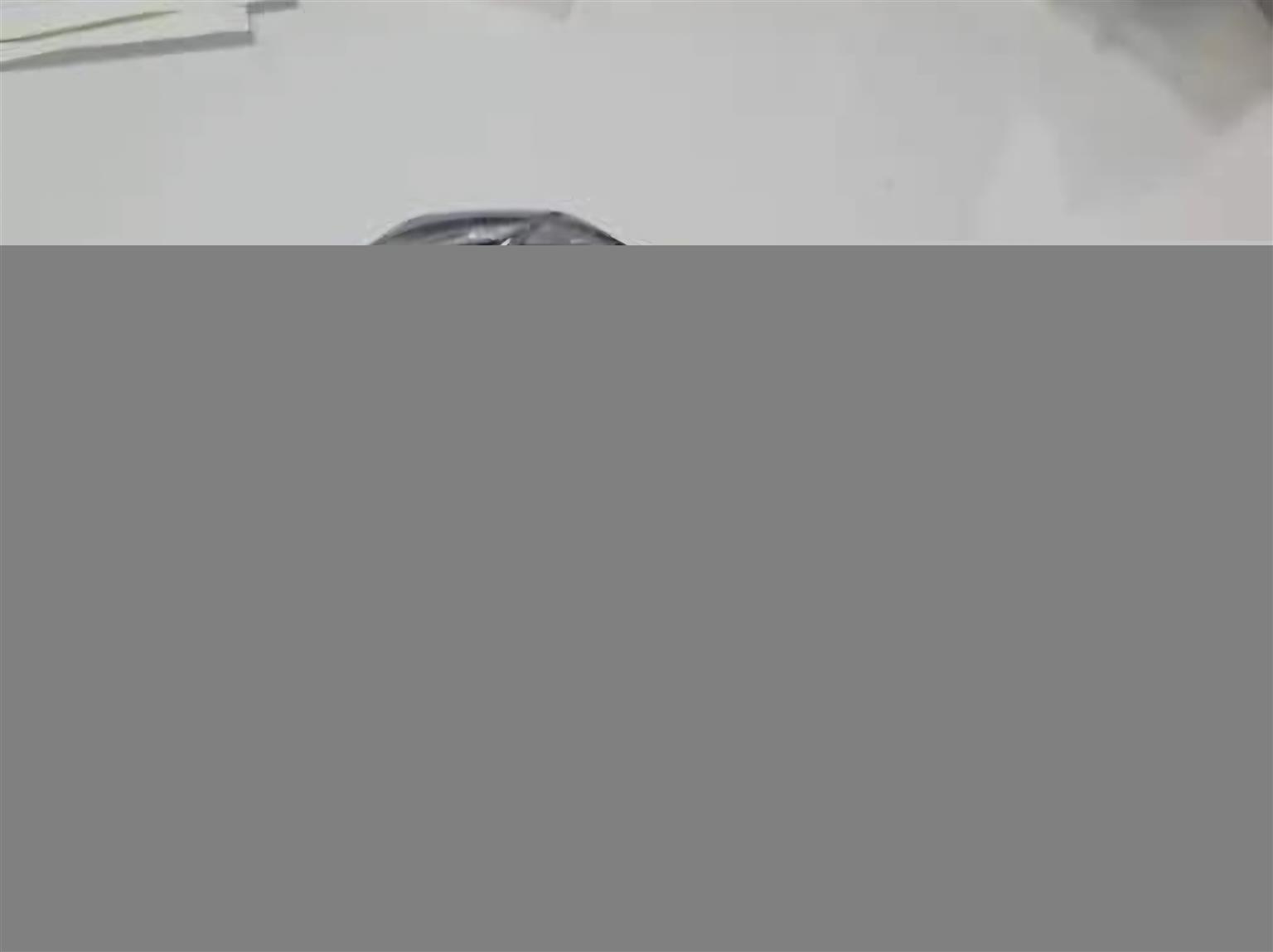 Renault Kwid Front emblem - Private Seller Renault Kwid Front emblem - Private Seller