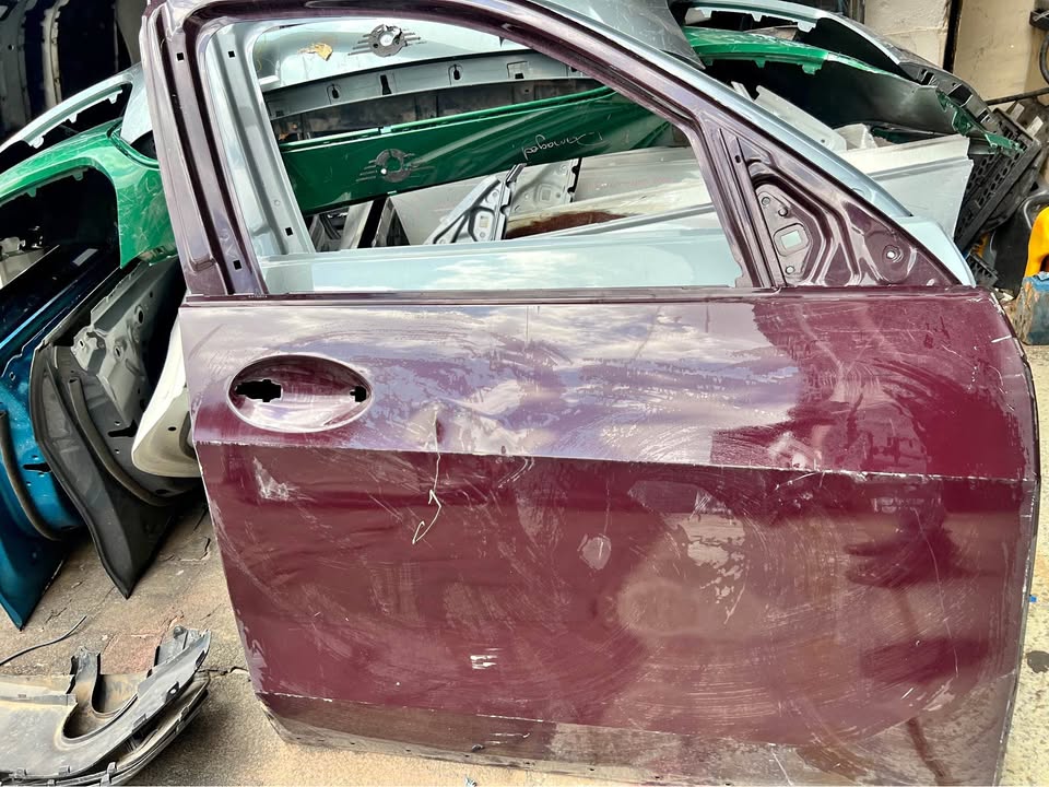 Bmw X7 G07 front door right side - Private Seller Bmw X7 G07 front door right side - Private Seller