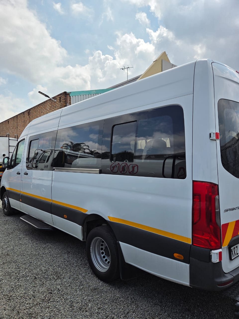 Mercedes Sprinter Bus