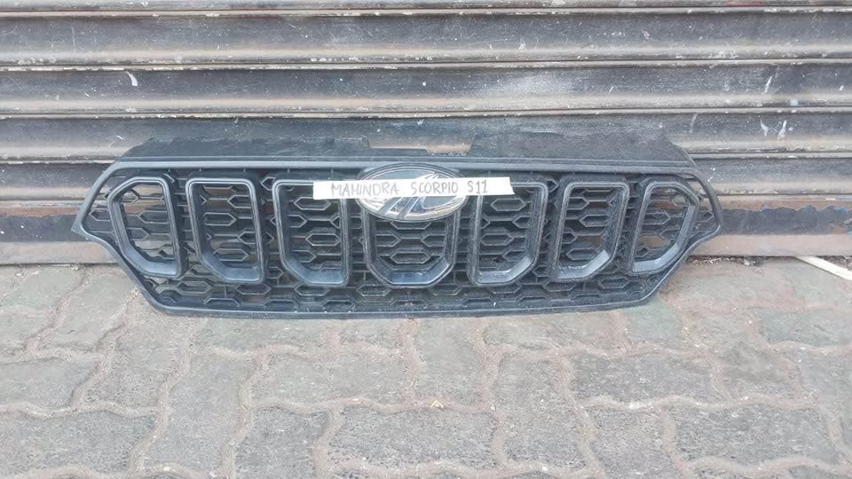 Mahindra Scorpio grill - Private Seller
