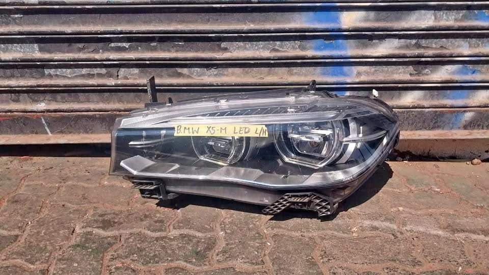 BMW X5 -M LED headlight - Private Seller BMW X5 -M LED headlight - Private Seller