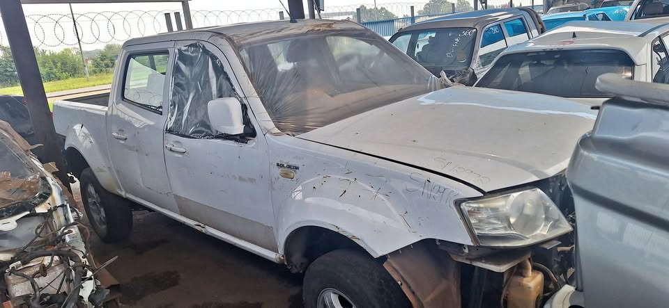 Tata xenon 3.0 decor striping for spares - Private Seller Tata xenon 3.0 decor striping for spares - Private Seller