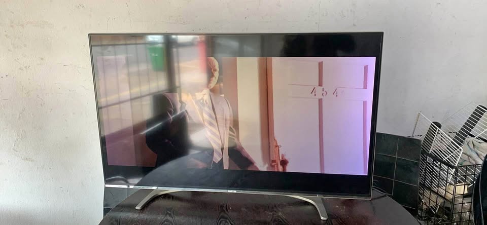 Sinotec 50 inch tv it’s 3D