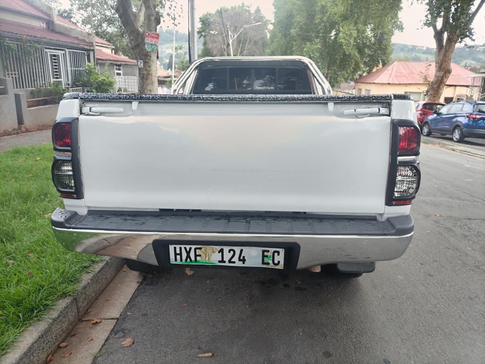 2016 Toyota hilux 2.5 single cab 4x2