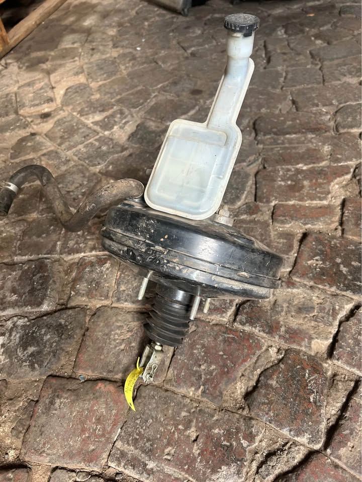 Nissan Micra Brake Booster For Sale @Circle 7 Used Parts Call or WhatsApp - Private Seller