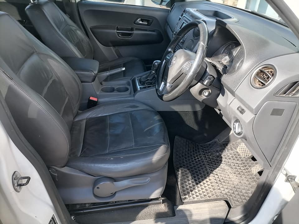 2014 Volkswagen Amarok 2.0 TDI Automatic Double Cab 4x4 Bakkie leather seat