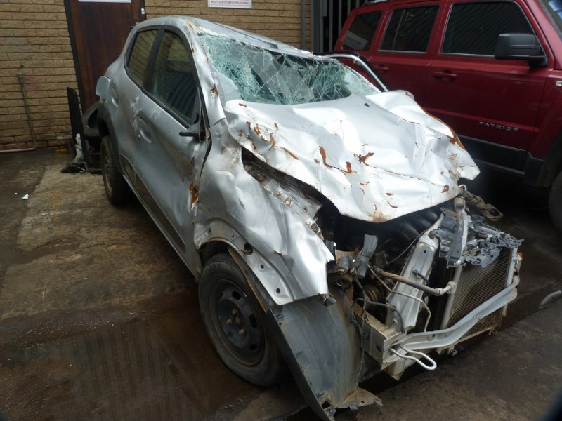 Renault Kwid 1.0 Dynamique AT Silver 2018 SPARESBOYZ STRIPPING FOR SPARES - Private Seller Renault Kwid 1.0 Dynamique AT Silver 2018 SPARESBOYZ STRIPPING FOR SPARES - Private Seller