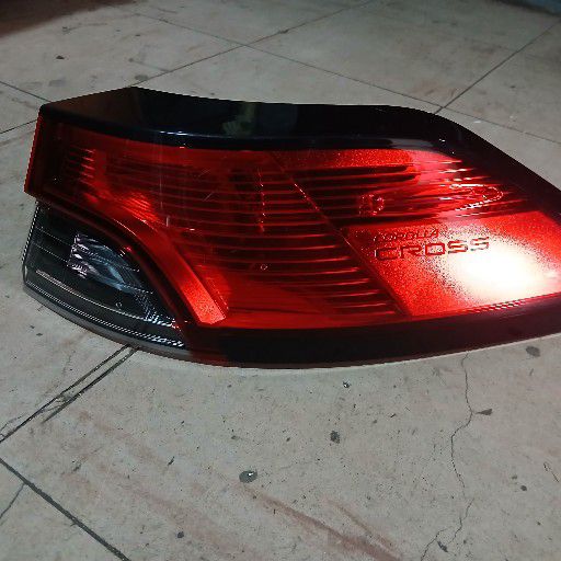 Toyota corolla cross taillight - Private Seller