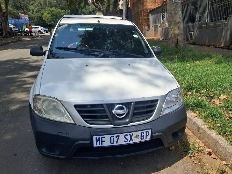 Nissan NP200 1.6 manual kilometers 89 000 petrol 2019 for sale