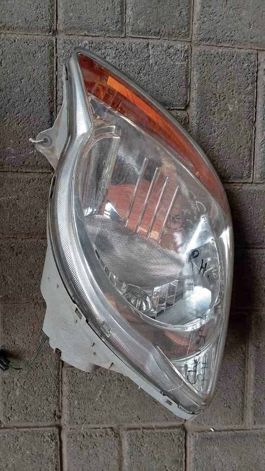 Chevrolet spark headlight - Private Seller Chevrolet spark headlight - Private Seller