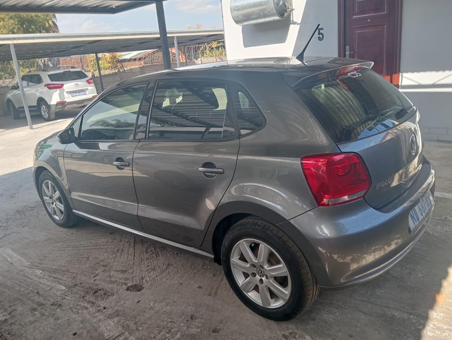Polo 6