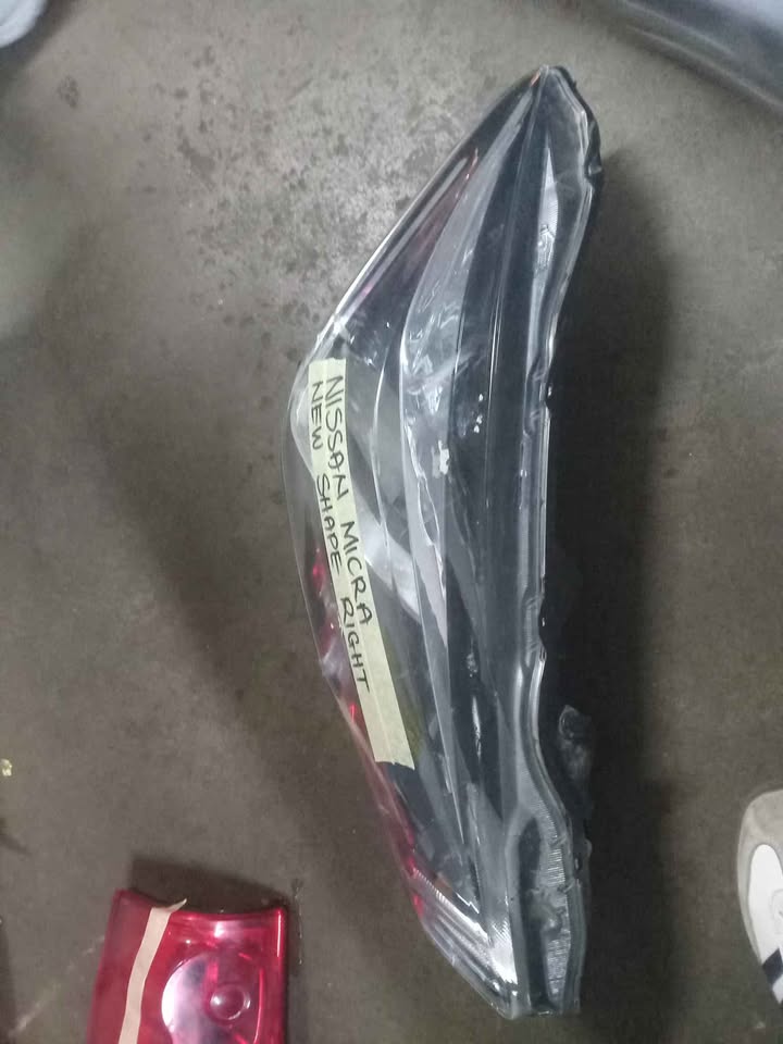 Nissa Micra right headlight new shape