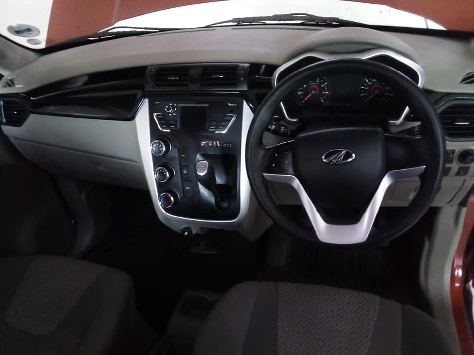 2017 ORANGE MAHINDRA KUV 100 K8 MANUAL MILIAGE 85000 km PETROL
