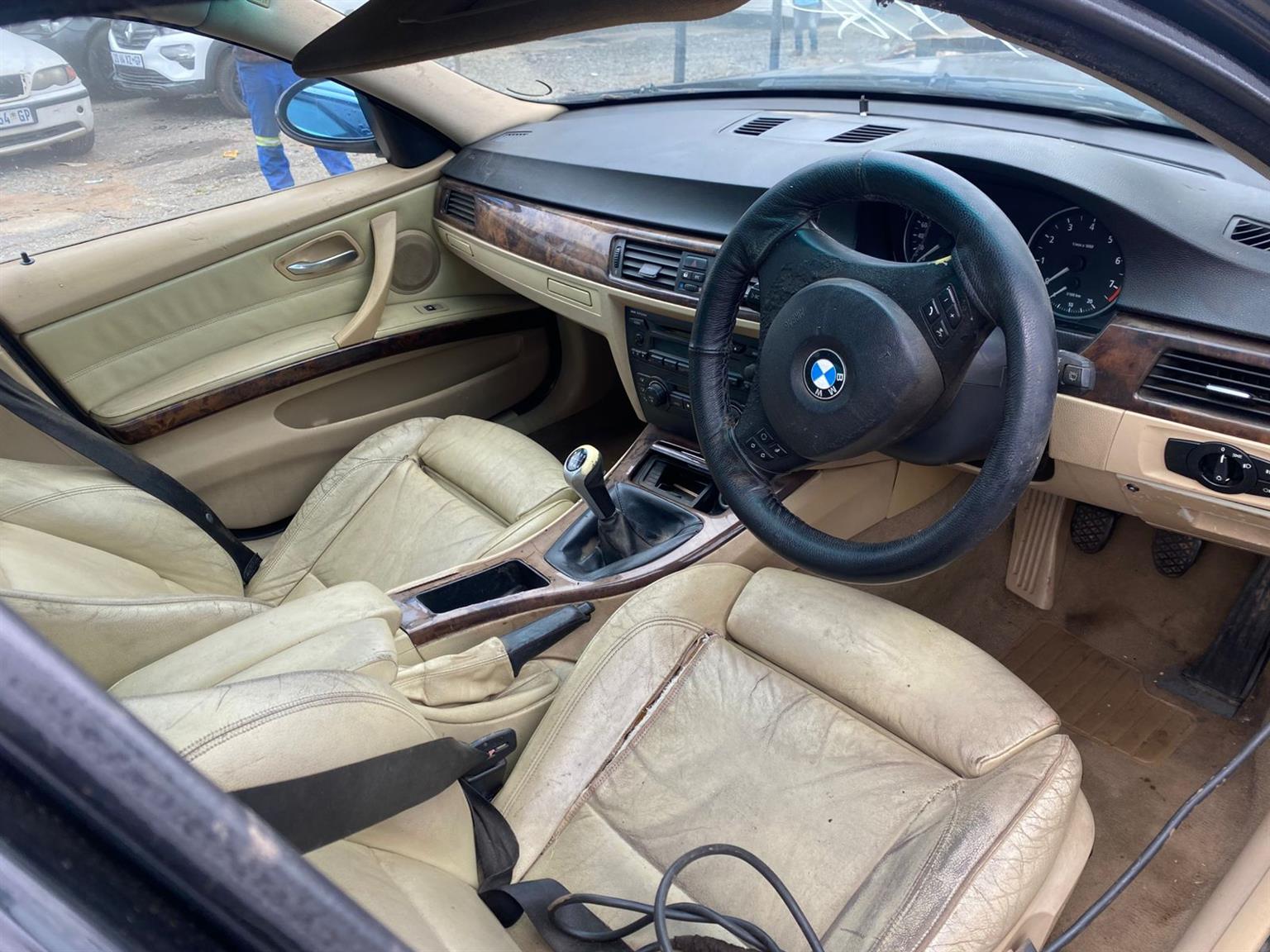 Bmw e90 320i Manual strip - Private Seller Bmw e90 320i Manual strip - Private Seller