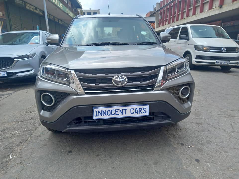 2021 TOYOTA URBAN CRUISE 1.5 PETROL, AUTOMATIC TRANSMISSION, GREY COLOUR, MILEAGE 15000KM,