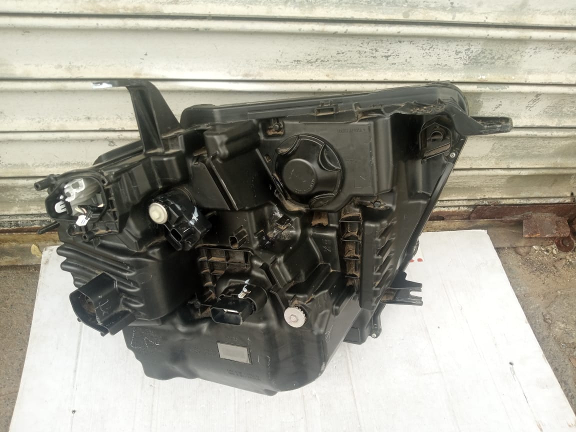 2022-2024 FORD RANGER T9 LEFT SIDE HEADLIGHT FOR SALE - Private Seller 2022-2024 FORD RANGER T9 LEFT SIDE HEADLIGHT FOR SALE - Private Seller