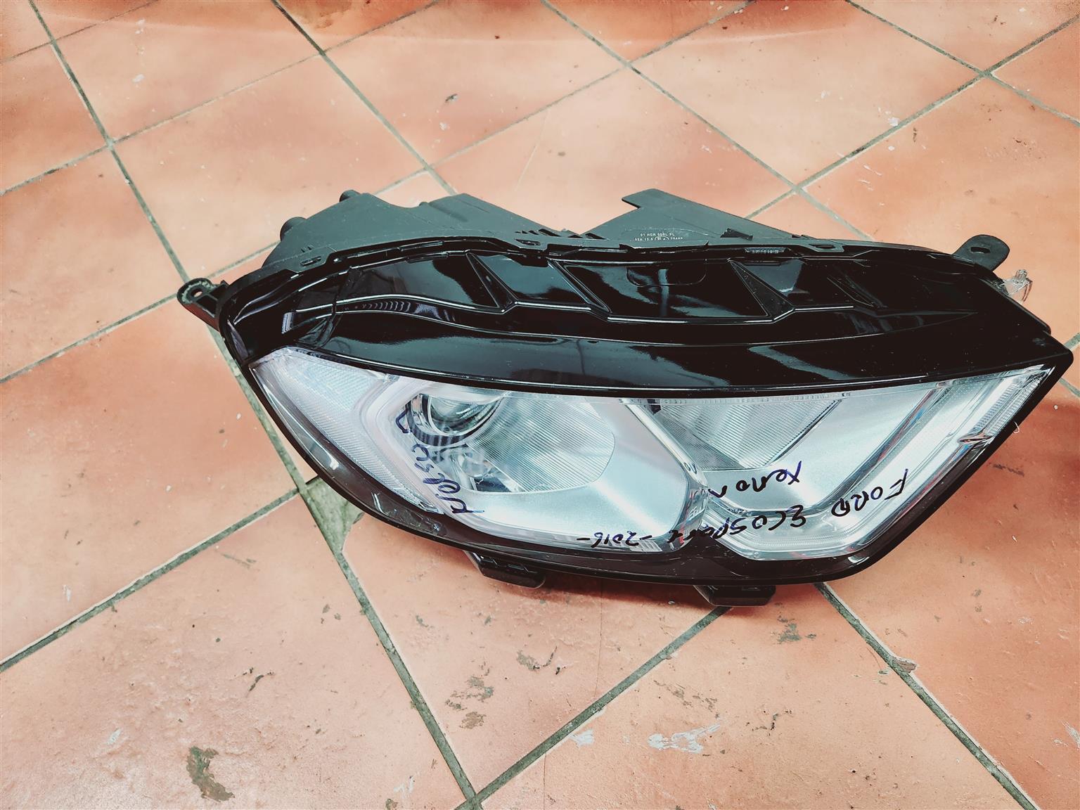 Ford Ecosport 2016 headlights for sale - Private Seller