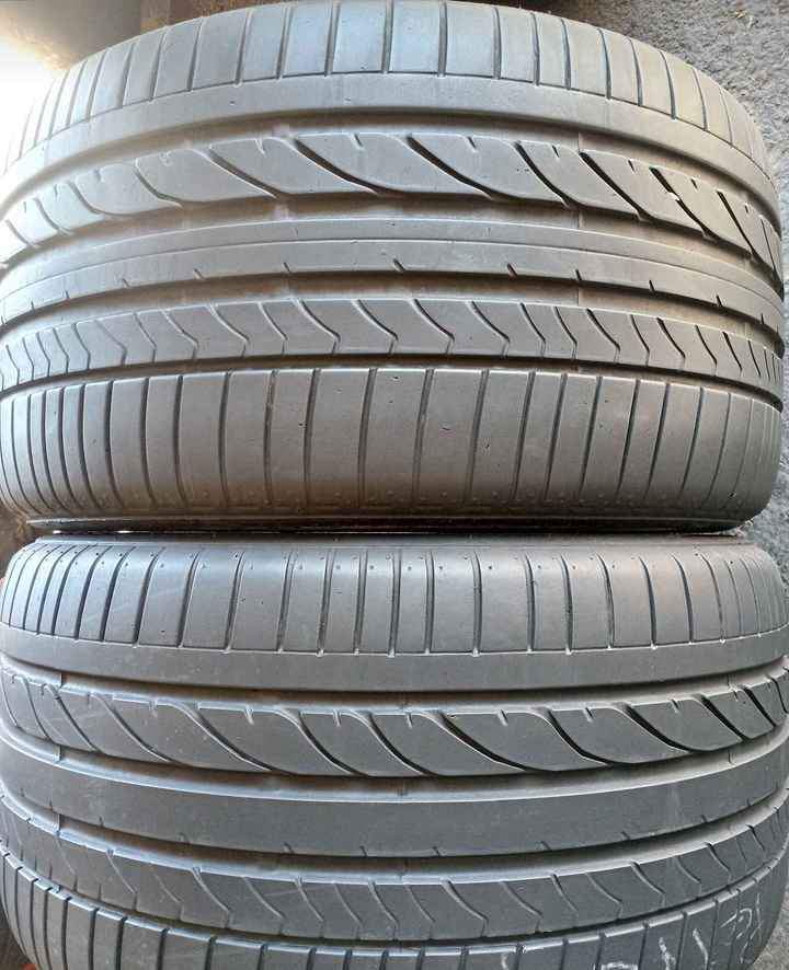 Two rear BMW X5 & X6 20inch Runflats tyres 315/35/20 Bridgestone with sufficient threads - Private Seller