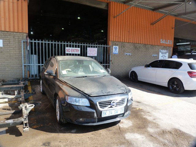 We are stripping Volvo S40 T5 AUTO 2010 - Private Seller We are stripping Volvo S40 T5 AUTO 2010 - Private Seller