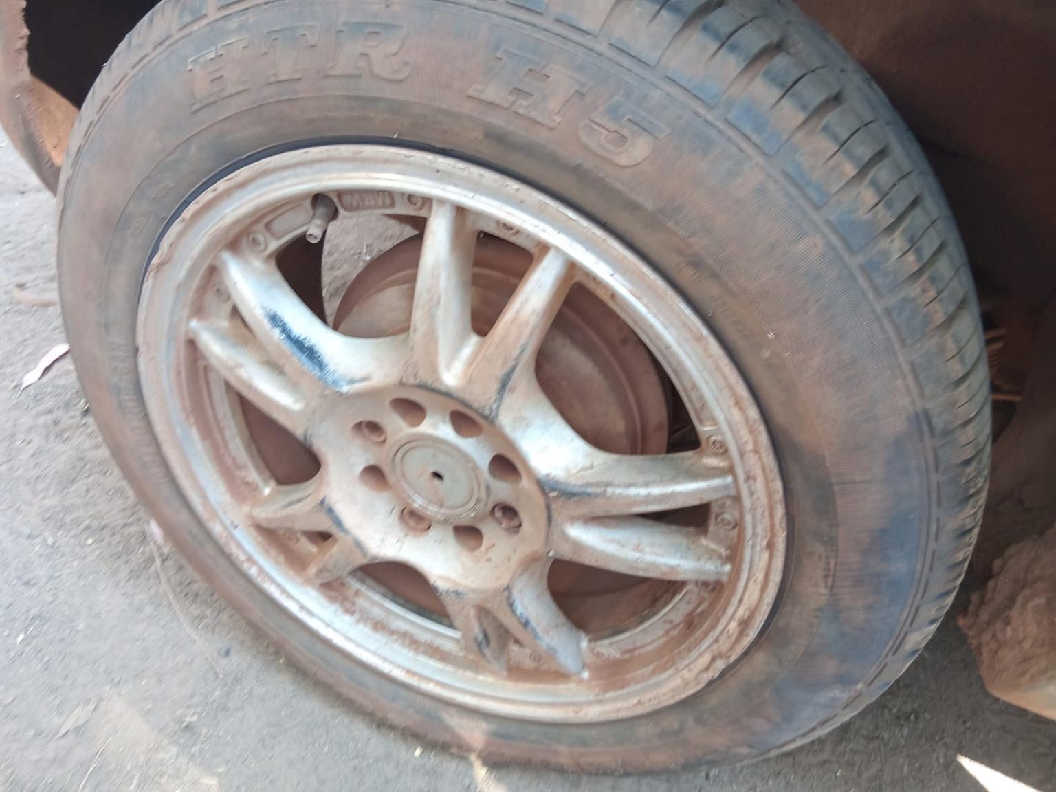 USED TOYOTA YARIS WHEELS & RIMS FOR SALE - Private Seller USED TOYOTA YARIS WHEELS & RIMS FOR SALE - Private Seller