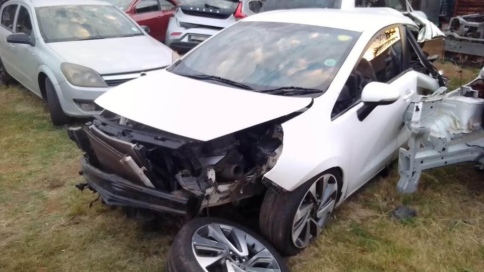 2018 Kia Rio  stripping for spares Manual transmission - Private Seller