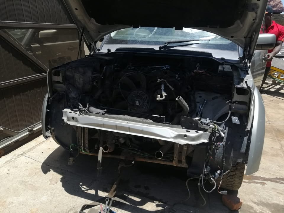 Discovery 4 SDV6 SE now stripping for spares - Private Seller Discovery 4 SDV6 SE now stripping for spares - Private Seller