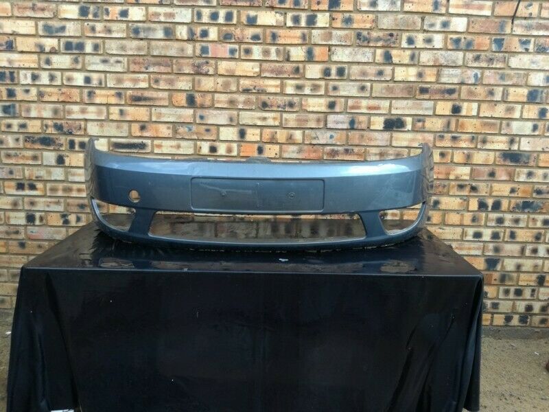 Ford Fiesta Front bumper Cover - Private Seller Ford Fiesta Front bumper Cover - Private Seller