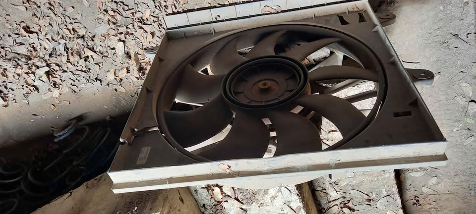 Jeep grand cherokee 3.0 crd fan unit 2007 - Private Seller
