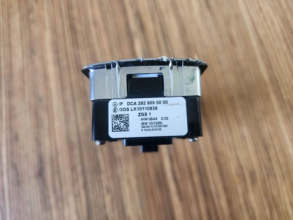 MERCEDES GLE WINDOW SWITCH
