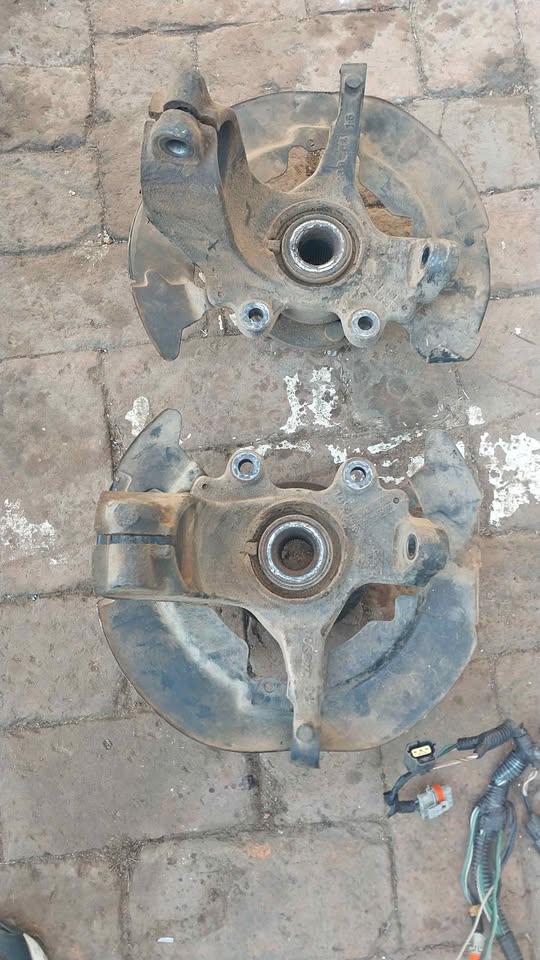 Volvo S40 T5 2005 Wheel hub for sale - Private Seller Volvo S40 T5 2005 Wheel hub for sale - Private Seller