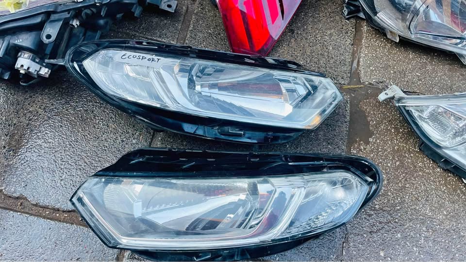 Ford Ecosport headlights - Private Seller Ford Ecosport headlights - Private Seller