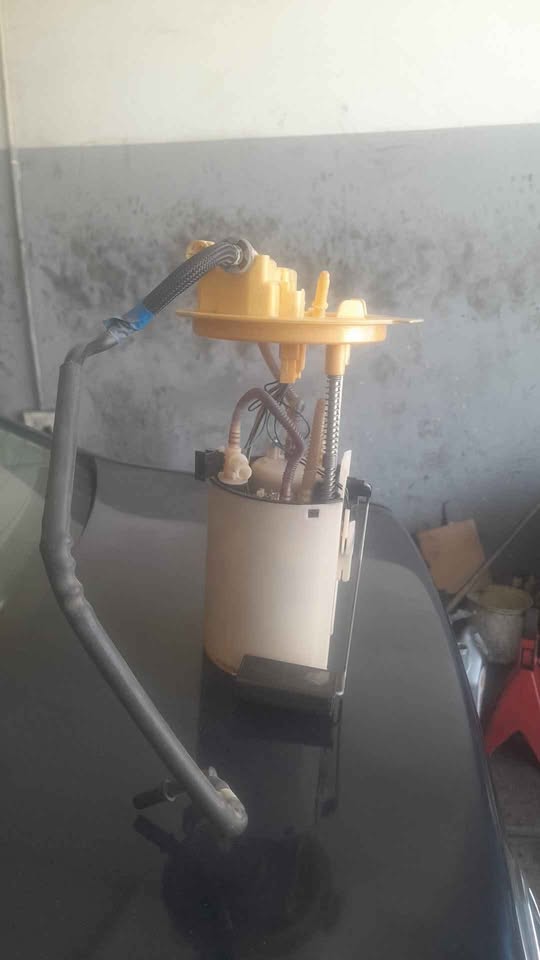 Volvo s60 edrive fuel pump - Private Seller