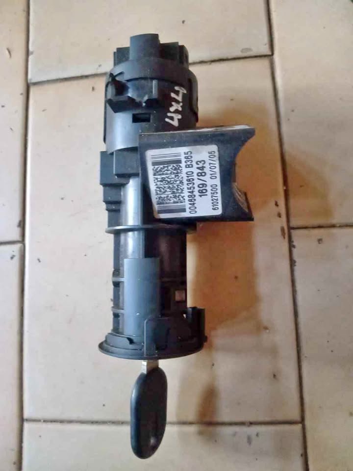 Fiat Panda 1.2 4×4 ignition with key