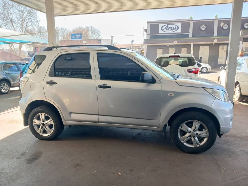 2010 DAHATSU TERIOS 1.5 Transmission: Manual Mileage: 93000km Fueltype: Petrol White