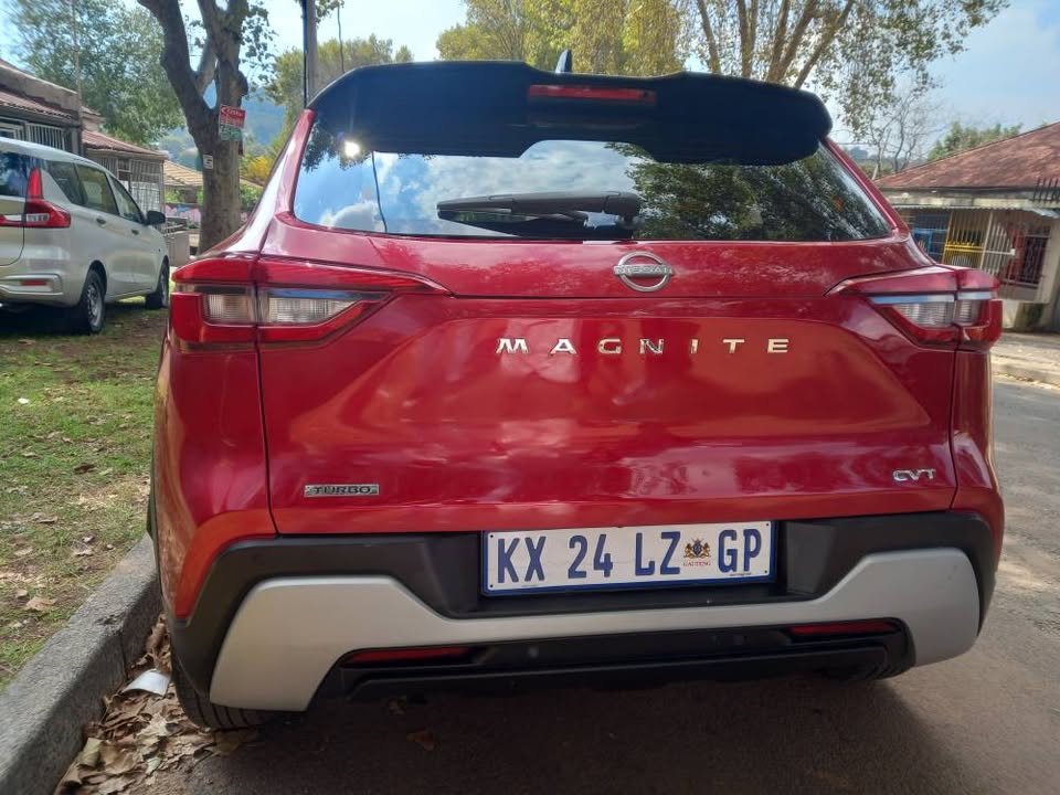 2022 Nissan Magnite 1.0 Petrol, Automatic, Maroon, 19000kms