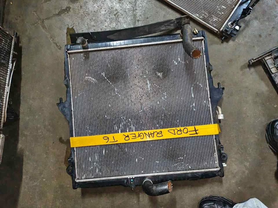 FORD RANGER T8 RADIATOR/INTERCOOLER - Private Seller FORD RANGER T8 RADIATOR/INTERCOOLER - Private Seller