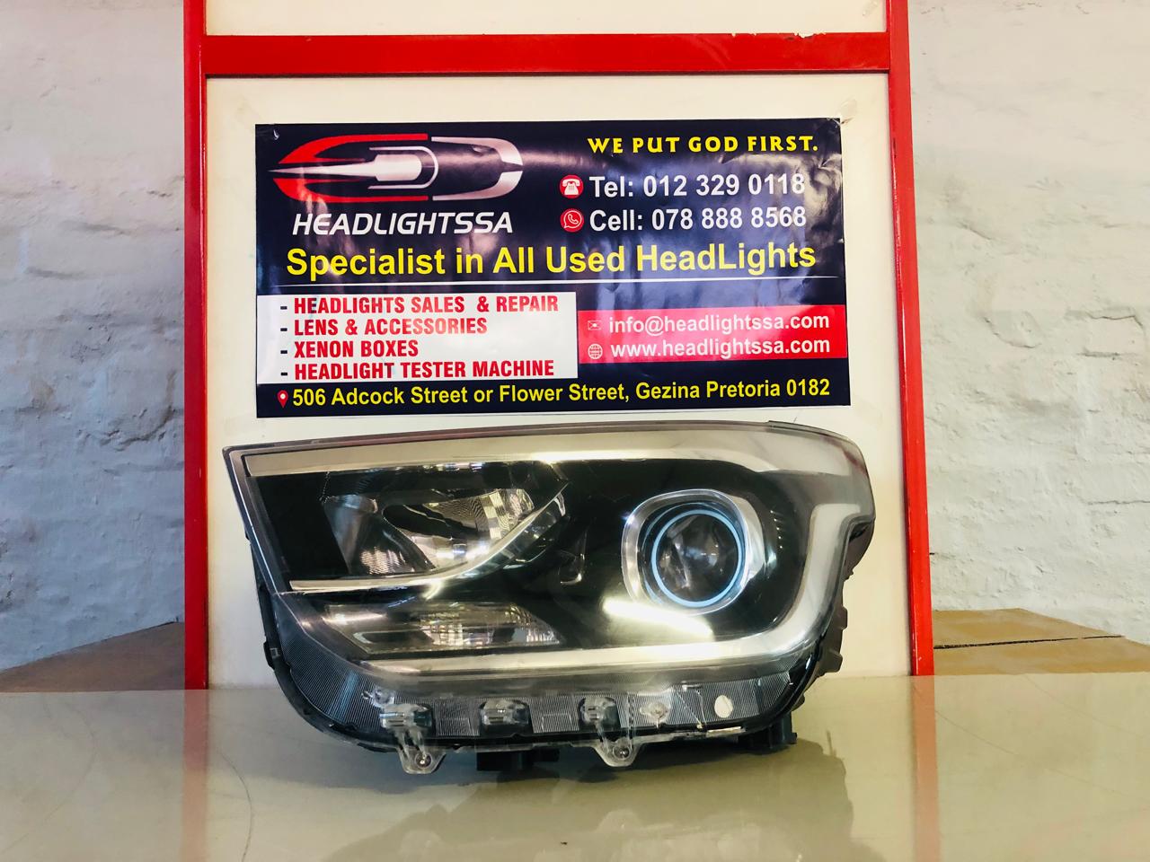 Hyundai H1 grand Starex left side halogen headlight - Private Seller Hyundai H1 grand Starex left side halogen headlight - Private Seller