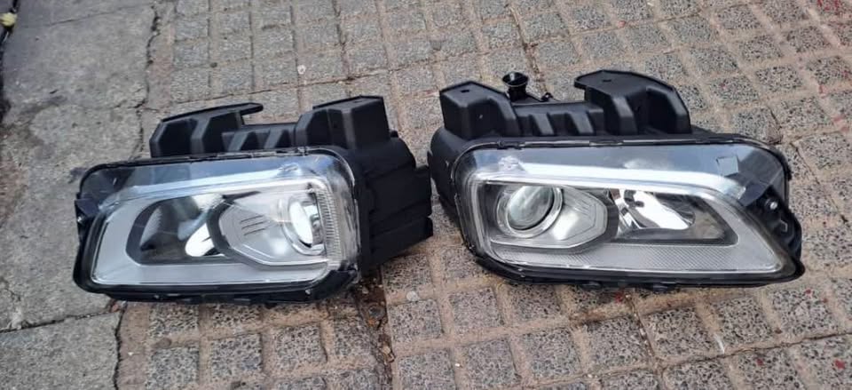 Hyundai Kona Xenon Headlight - Private Seller