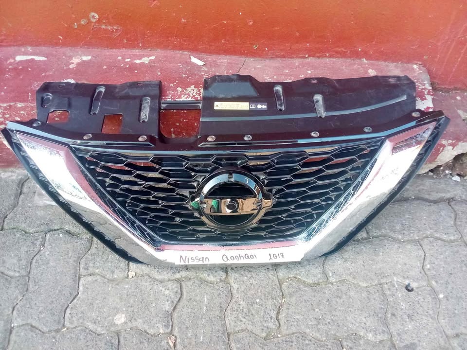 Nissan Qashqai Main Grill 2018 - Private Seller Nissan Qashqai Main Grill 2018 - Private Seller