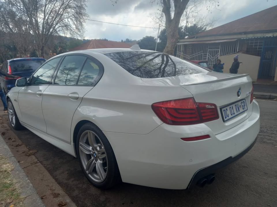 2013 BMW 520i Petrol, Automatic, White, Leather seat, Sunroof, 145000kms,