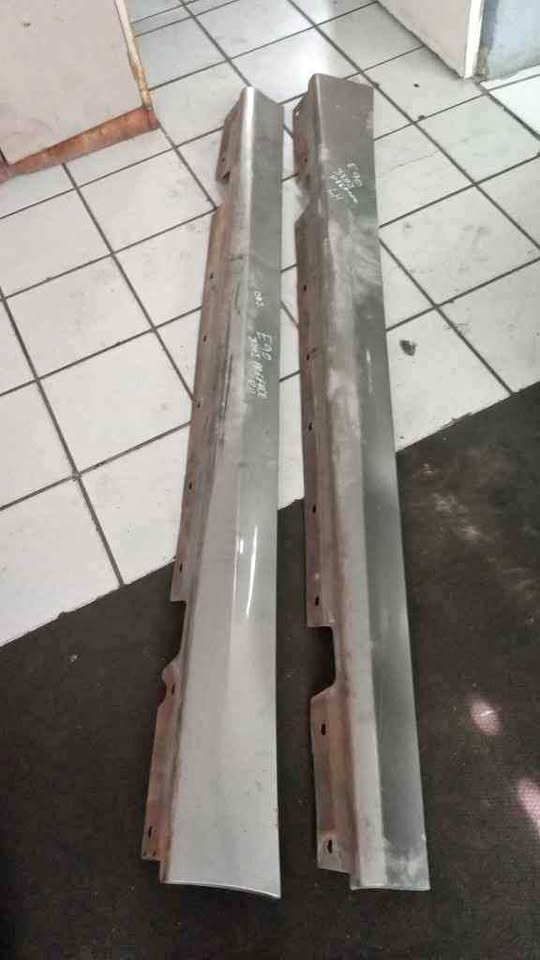 Bmw e90 side skirt - Private Seller Bmw e90 side skirt - Private Seller