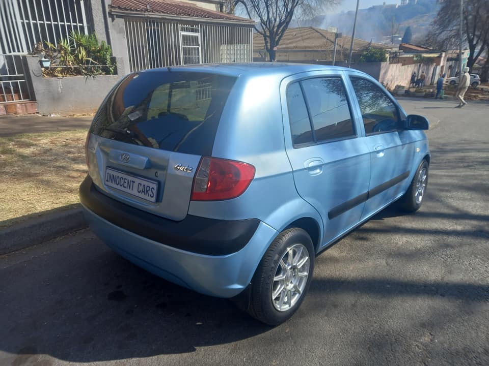 2011 HYUNDAI GETZ HATCHBACK 1.6 ENGINE PETROL, MANUAL, BLUE COLOR