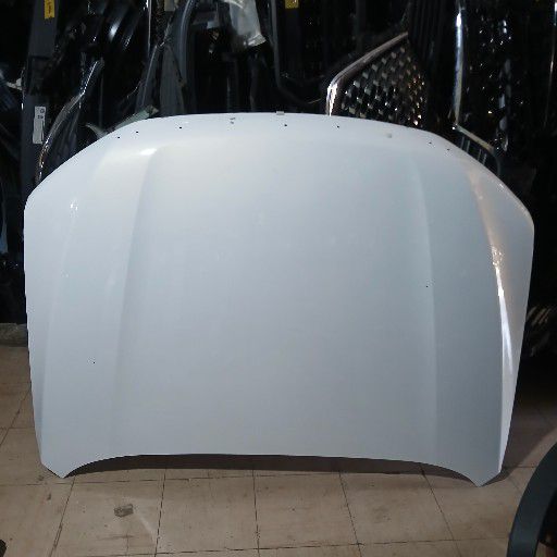 Nissan Navara bonnet - Private Seller Nissan Navara bonnet - Private Seller