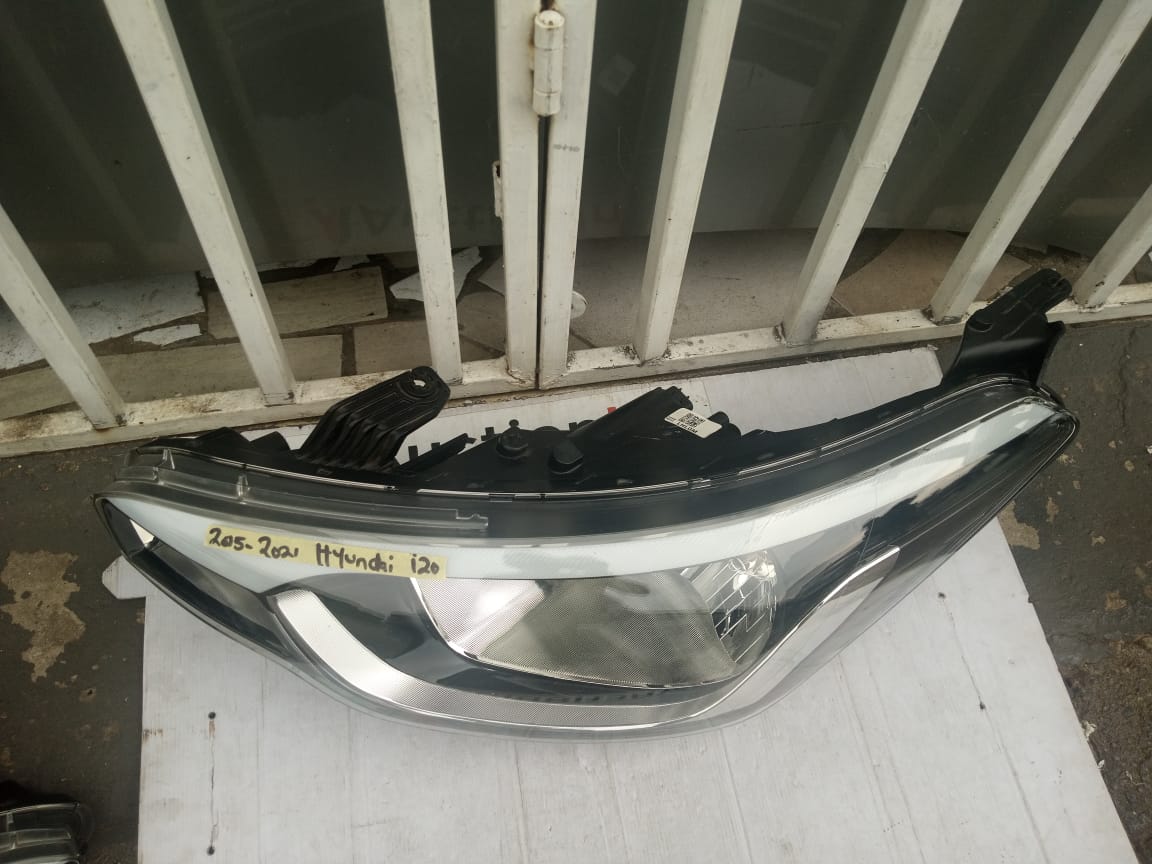 2016-2020 HYUNDAI I20 GRAND LEFT SIDE HEADLIGHT FOR SALE - Private Seller 2016-2020 HYUNDAI I20 GRAND LEFT SIDE HEADLIGHT FOR SALE - Private Seller