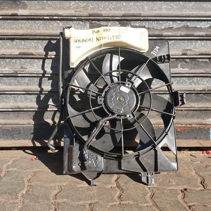 Hyundai Accent fan - Private Seller Hyundai Accent fan - Private Seller