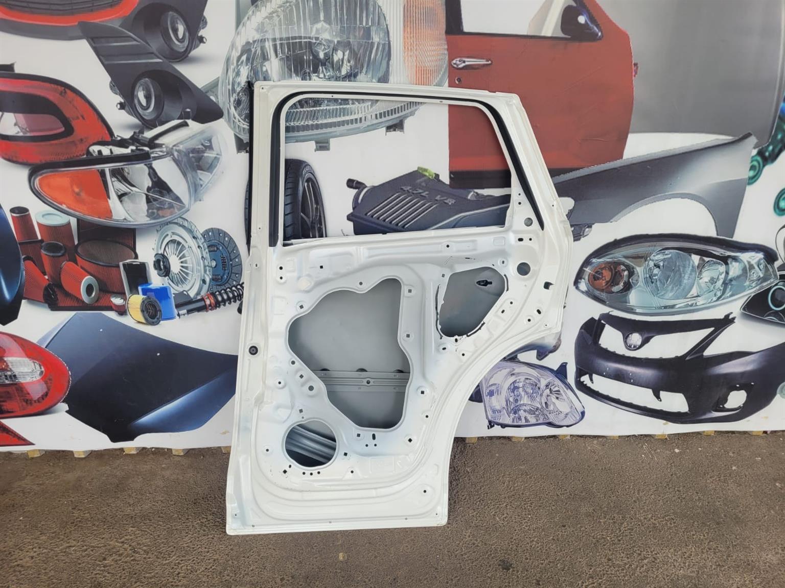Used 2024 MAZDA CX-5 RIGHT REAR DOOR SHELL FOR SALE. IN EXCELLENT