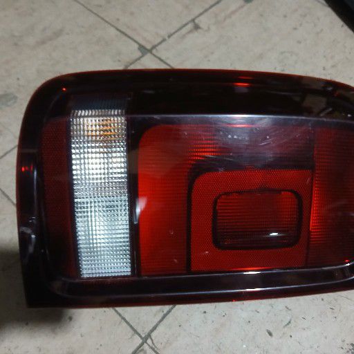 vw Amarok taillight - Private Seller vw Amarok taillight - Private Seller