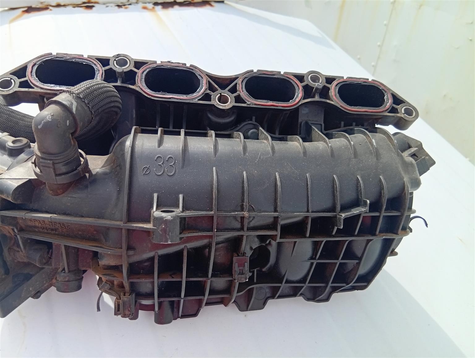 Peugeot 207 Citroen c3 intake manifold for sale - Private Seller Peugeot 207 Citroen c3 intake manifold for sale - Private Seller
