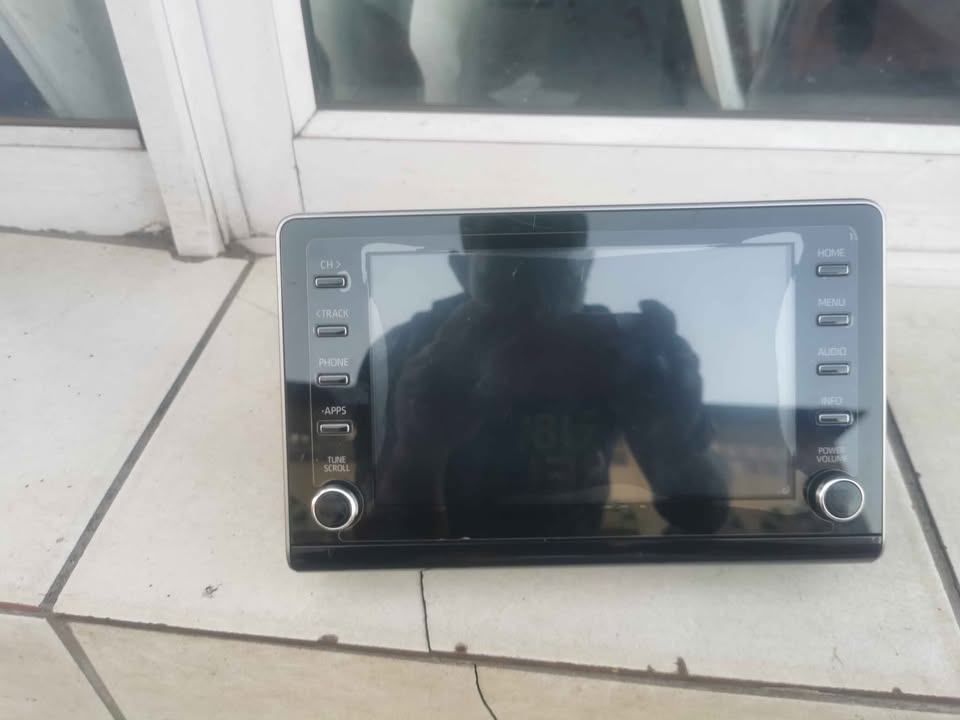 Toyota fortuner gd6 radio - Private Seller