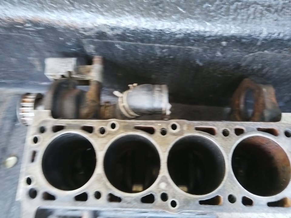 Opel astra 2.0 block and pistons - Private Seller Opel astra 2.0 block and pistons - Private Seller